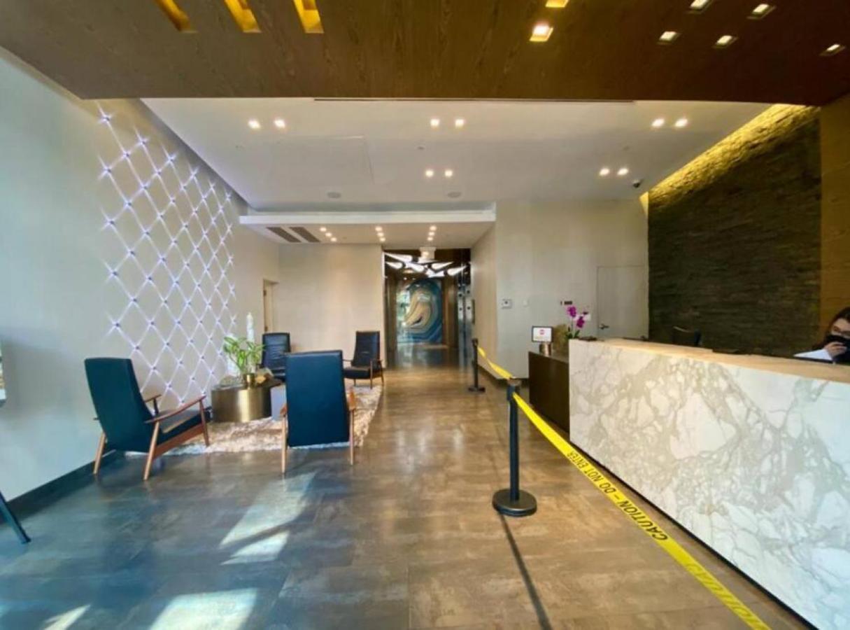 Hébergement de vacances Amazing 2 Bed In Midtown With Free Parking *